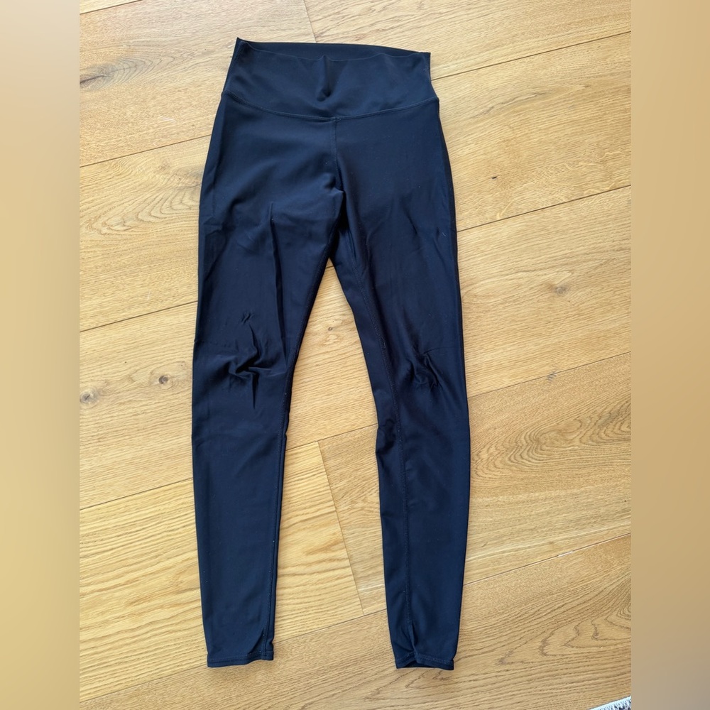 Alo airlift leggings, size medium, black